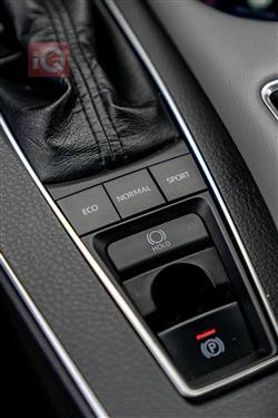 تويوتا أفالون